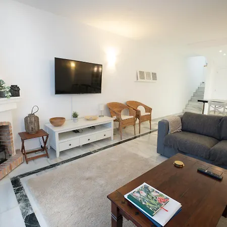 Feriehus Urb. Alhambra 3