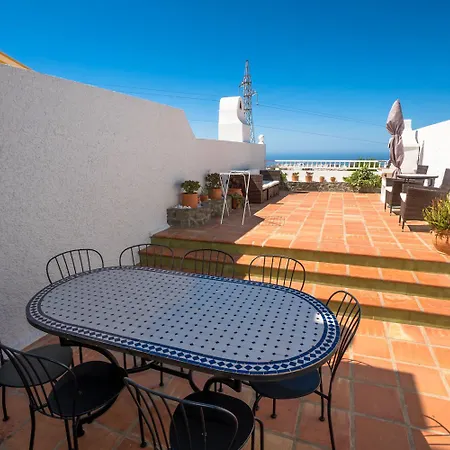 Urb. Alhambra 3 * Нерха