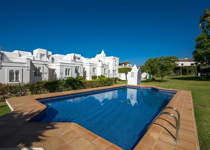 Urb. Alhambra 3 Holiday home